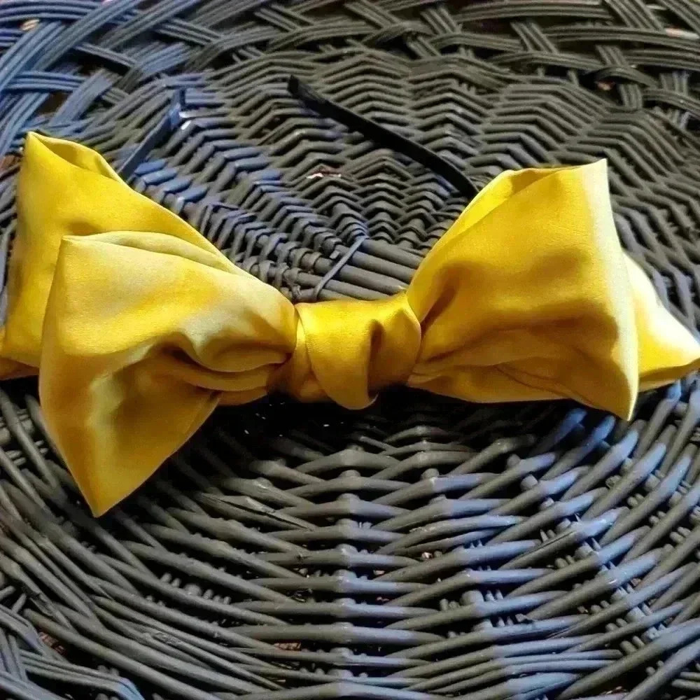 Large  satin bow headband - Picture 2 of 8